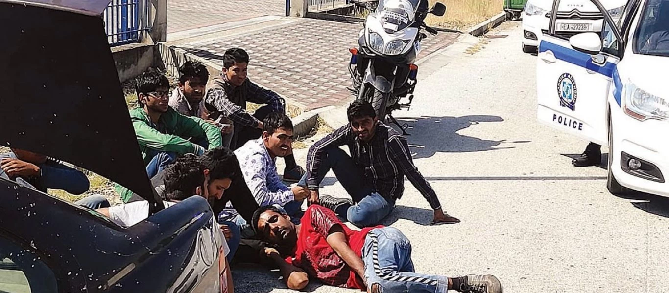«Ξενοδοχείο η Ελλάς»: Θα δώσουν διαμερίσματα σε «ανήλικους ασυνόδευτους αλλοδαπούς» μέχρι τις 19 Δεκεμβρίου